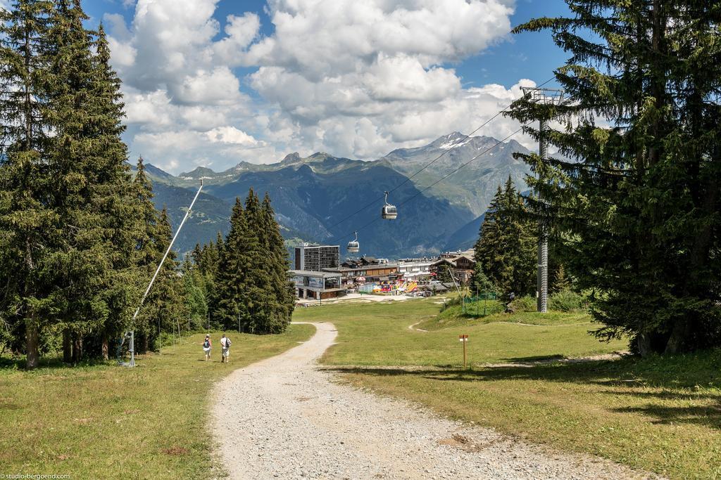 Residence Pierre & Vacances Les Ecrins Courchevel Exterior foto